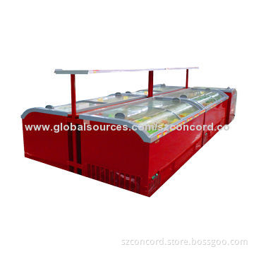 Refrigerated counters showcase with totally-enclosed compressor